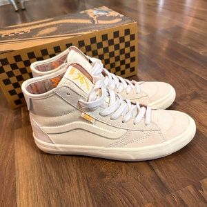 Vans The Lizzie high top sneakers